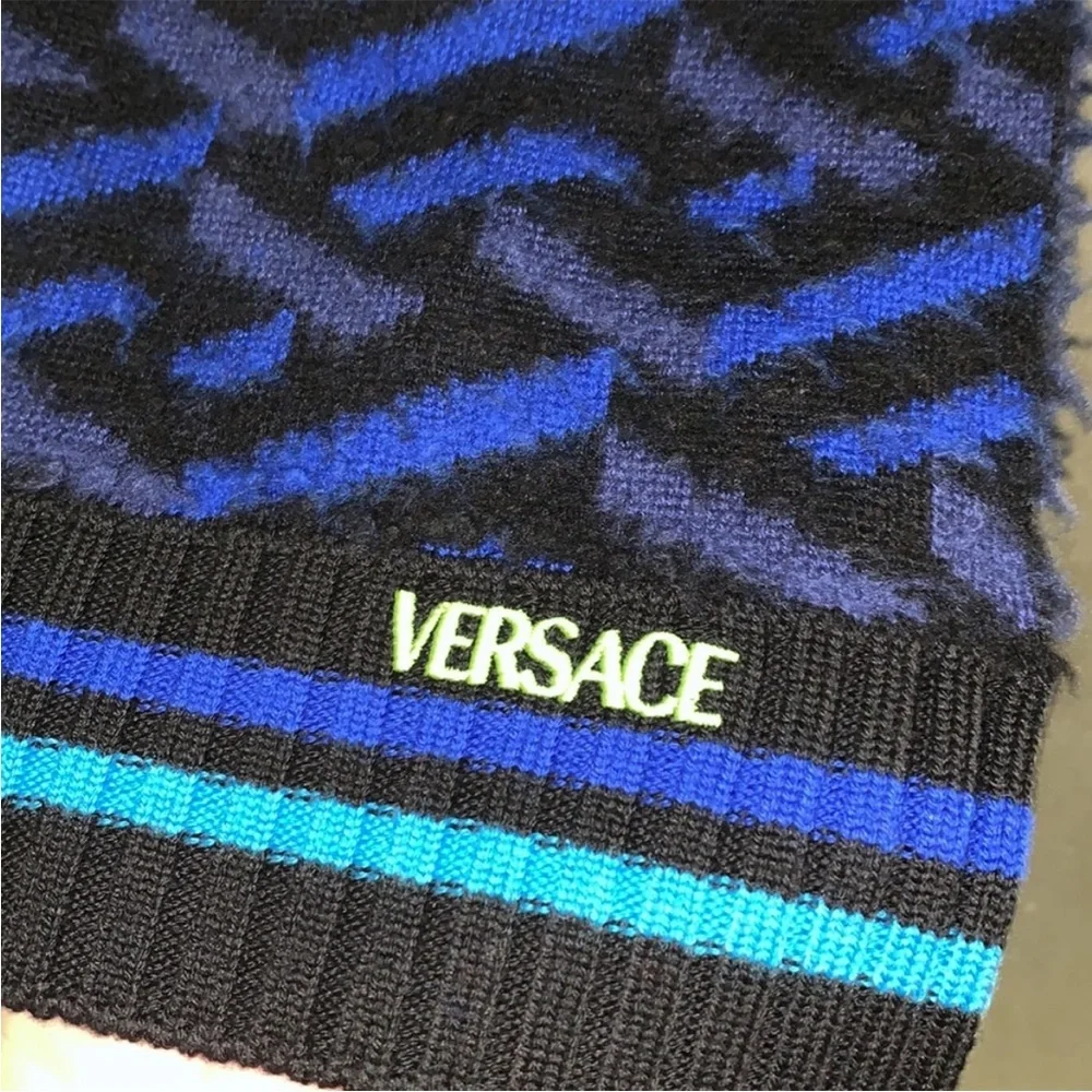 Authentic Versace Greca wool scarf unisex